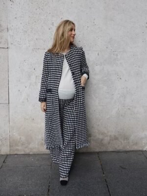 Abrigo tweed blanco y negro